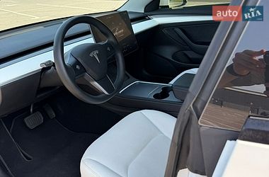 Седан Tesla Model 3 2022 в Києві
