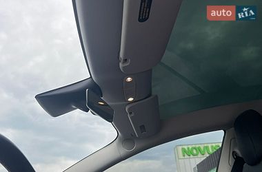 Седан Tesla Model 3 2022 в Києві