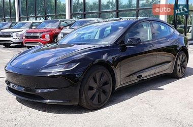 Tesla Model 3 2024