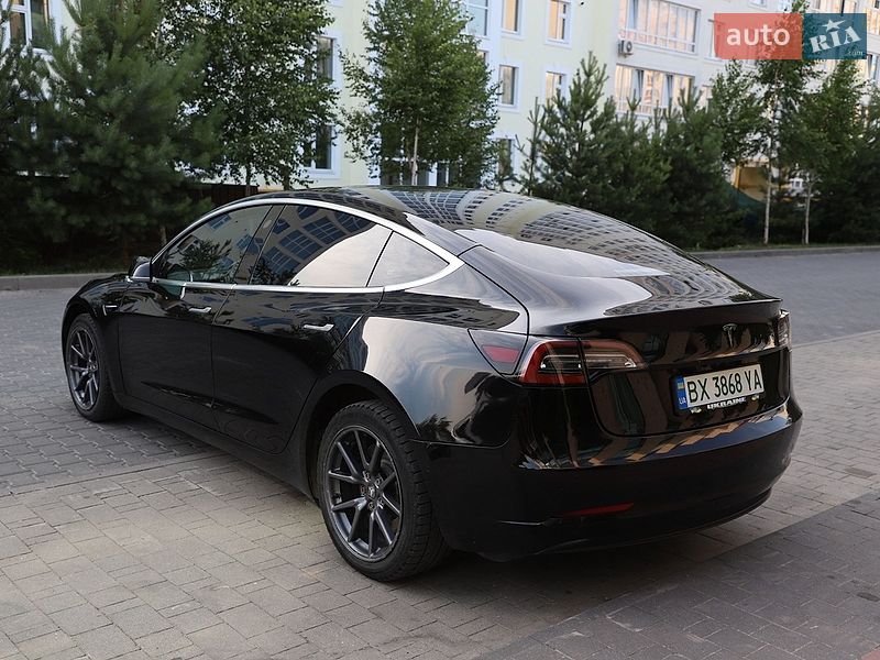 Седан Tesla Model 3 2018 в Хмельницькому