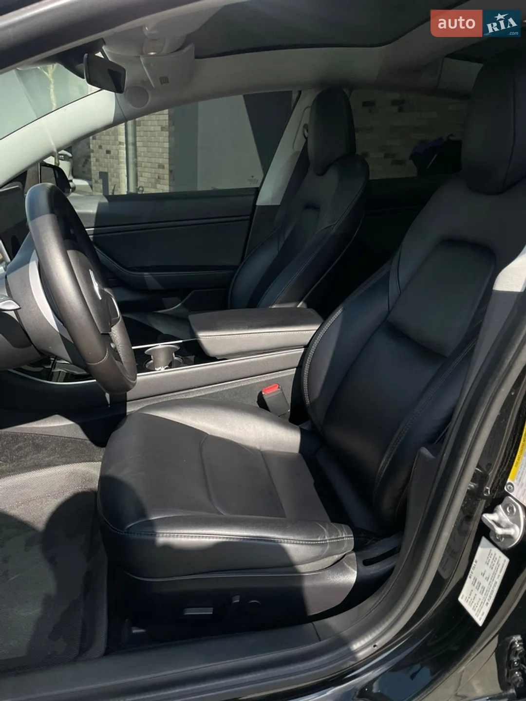 2020 Tesla Model 3 - мініатюра 9