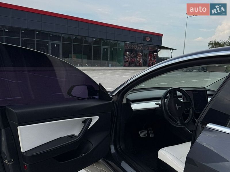 Седан Tesla Model 3 2018 в Львове фото 10 Седан Tesla Model 3 2018 в Львове