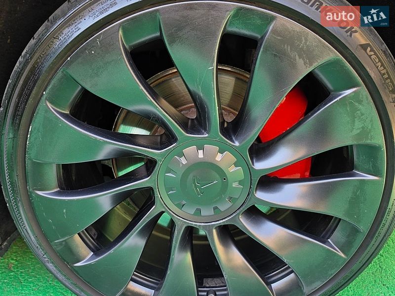 Седан Tesla Model 3 2022 в Запорожье