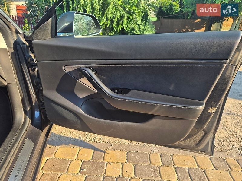 Седан Tesla Model 3 2019 в Запорожье