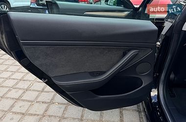 Седан Tesla Model 3 2023 в Киеве