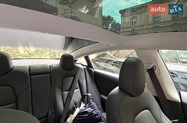 Седан Tesla Model 3 2023 в Киеве