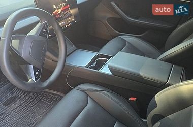 Седан Tesla Model 3 2024 в Днепре