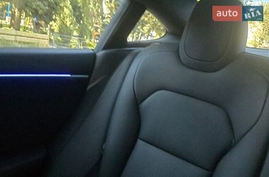 Седан Tesla Model 3 2024 в Днепре