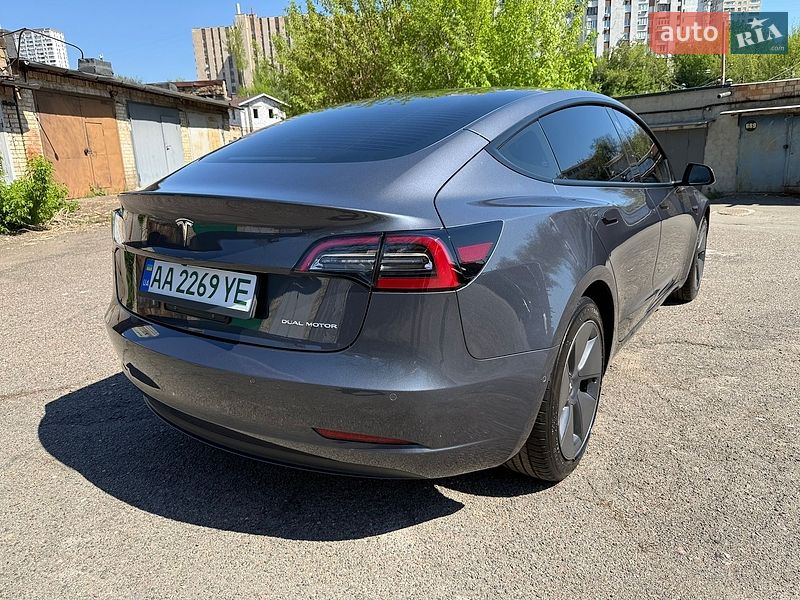 Седан Tesla Model 3 2022 в Києві фото 27 Седан Tesla Model 3 2022 в Києві