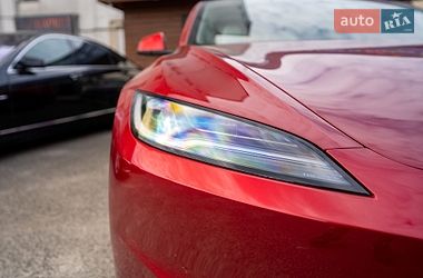 Седан Tesla Model 3 2024 в Києві
