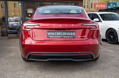 Седан Tesla Model 3 2024 в Києві