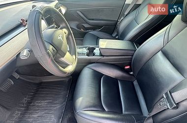 Седан Tesla Model 3 2020 в Киеве