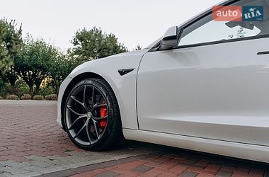 Седан Tesla Model 3 2023 в Киеве