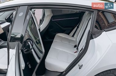 Седан Tesla Model 3 2023 в Киеве