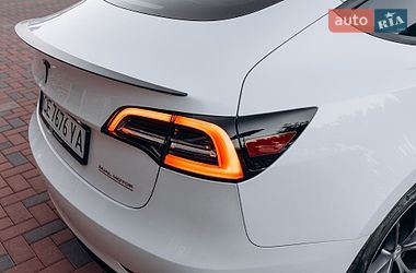 Седан Tesla Model 3 2023 в Киеве