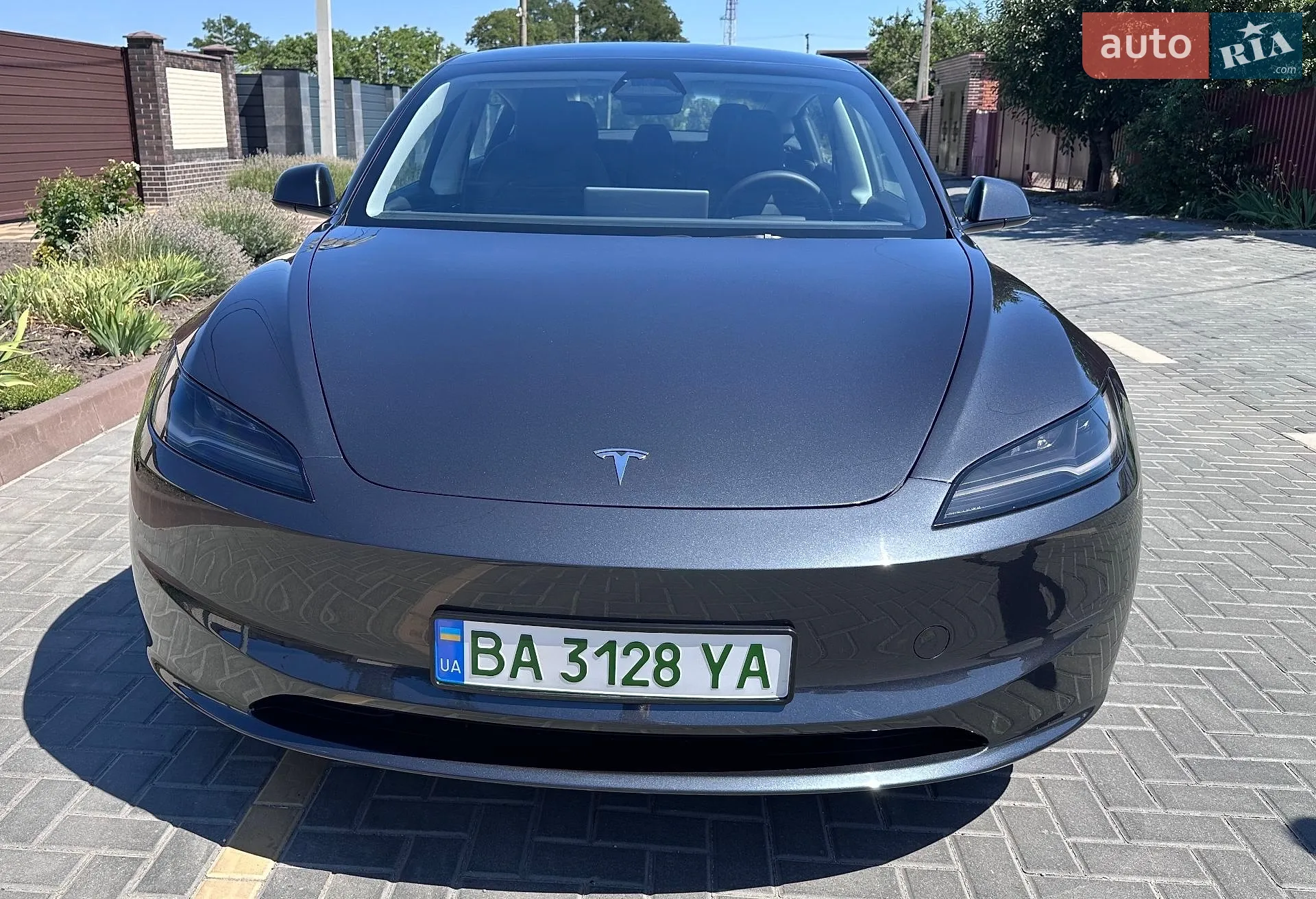 2025 Tesla Model 3 - мініатюра 15