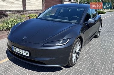 Седан Tesla Model 3 2025 в Кропивницком