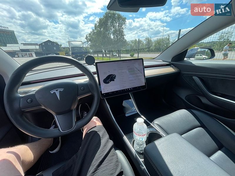 Седан Tesla Model 3 2019 в Киеве фото 20 Седан Tesla Model 3 2019 в Киеве