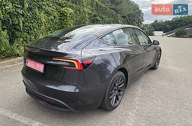 Седан Tesla Model 3 2025 в Киеве фото 9 Седан Tesla Model 3 2025 в Киеве