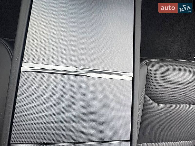 Седан Tesla Model 3 2025 в Киеве фото 26 Седан Tesla Model 3 2025 в Киеве