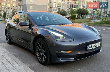 Седан Tesla Model 3 2021 в Вінниці