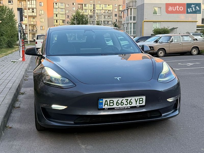 Седан Tesla Model 3 2021 в Вінниці