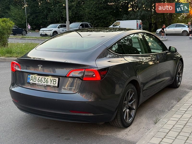 Седан Tesla Model 3 2021 в Вінниці