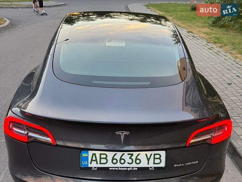 Седан Tesla Model 3 2021 в Вінниці