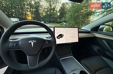 Седан Tesla Model 3 2021 в Вінниці