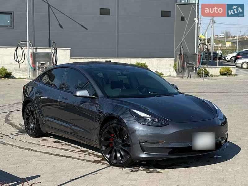 Седан Tesla Model 3 2022 в Львове Седан Tesla Model 3 2022 в Львове