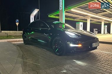 Седан Tesla Model 3 2019 в Києві