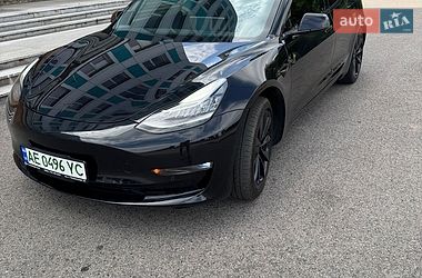 Седан Tesla Model 3 2018 в Дніпрі фото Седан Tesla Model 3 2018 в Дніпрі