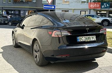 Седан Tesla Model 3 2021 в Львове