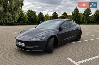 Седан Tesla Model 3 2024 в Шептицькому
