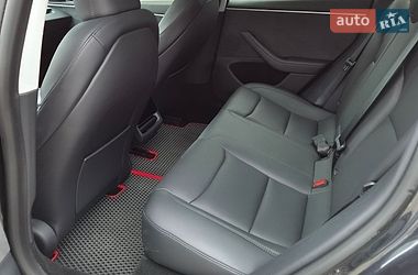 Седан Tesla Model 3 2024 в Шептицькому
