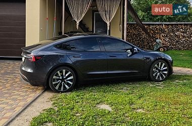 Седан Tesla Model 3 2024 в Кролевці