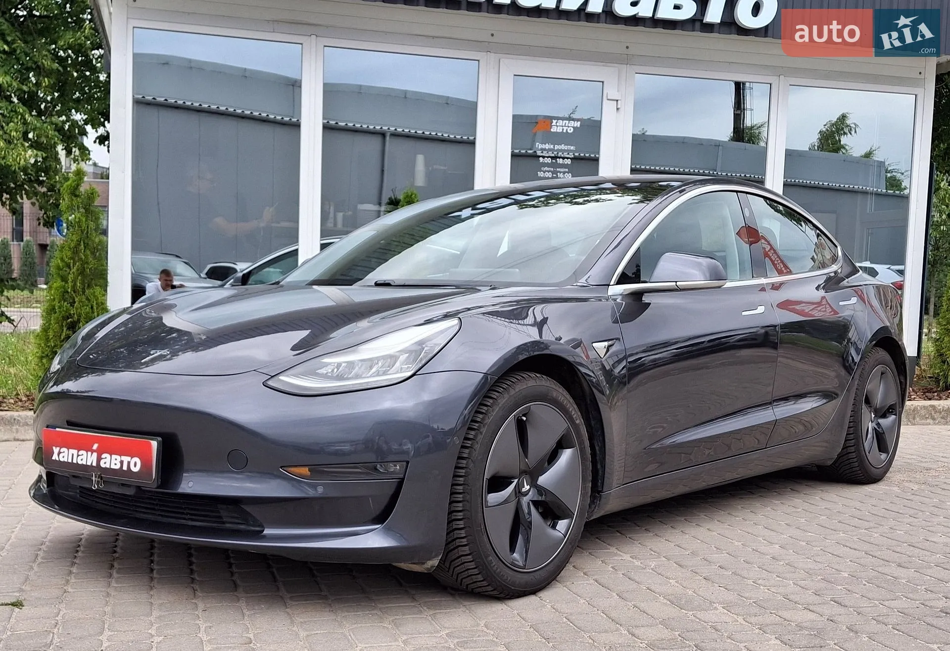 2018 Tesla Model 3 - фото 1