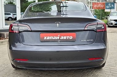 Седан Tesla Model 3 2018 в Львові