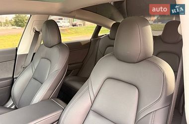 Седан Tesla Model 3 2022 в Кривому Розі