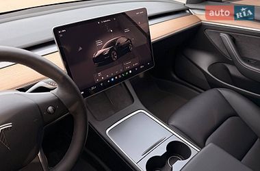 Седан Tesla Model 3 2022 в Кривому Розі