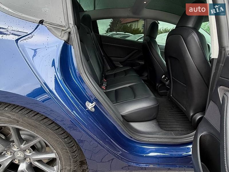 Седан Tesla Model 3 2021 в Львове фото 12 Седан Tesla Model 3 2021 в Львове