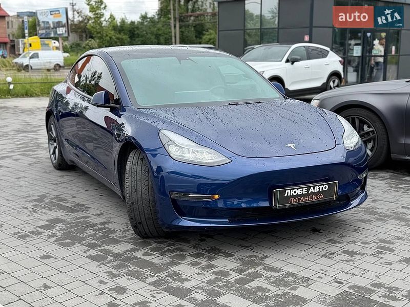 Седан Tesla Model 3 2021 в Львове фото Седан Tesla Model 3 2021 в Львове