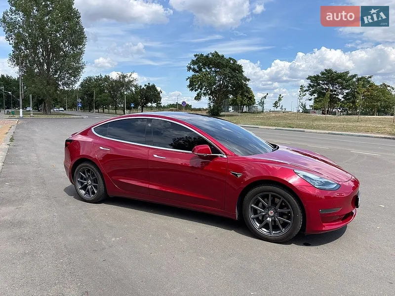 Tesla Model 3 2018