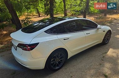Седан Tesla Model 3 2023 в Одесі