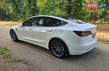 Седан Tesla Model 3 2023 в Одесі