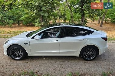 Седан Tesla Model 3 2023 в Одесі