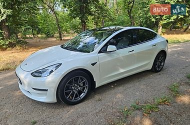 Седан Tesla Model 3 2023 в Одесі