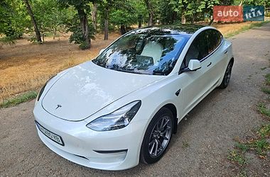 Седан Tesla Model 3 2023 в Одесі