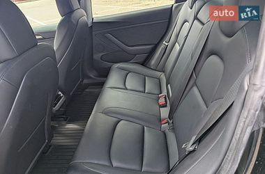 Седан Tesla Model 3 2022 в Івано-Франківську