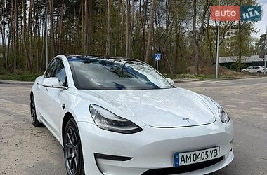 Седан Tesla Model 3 2019 в Житомире